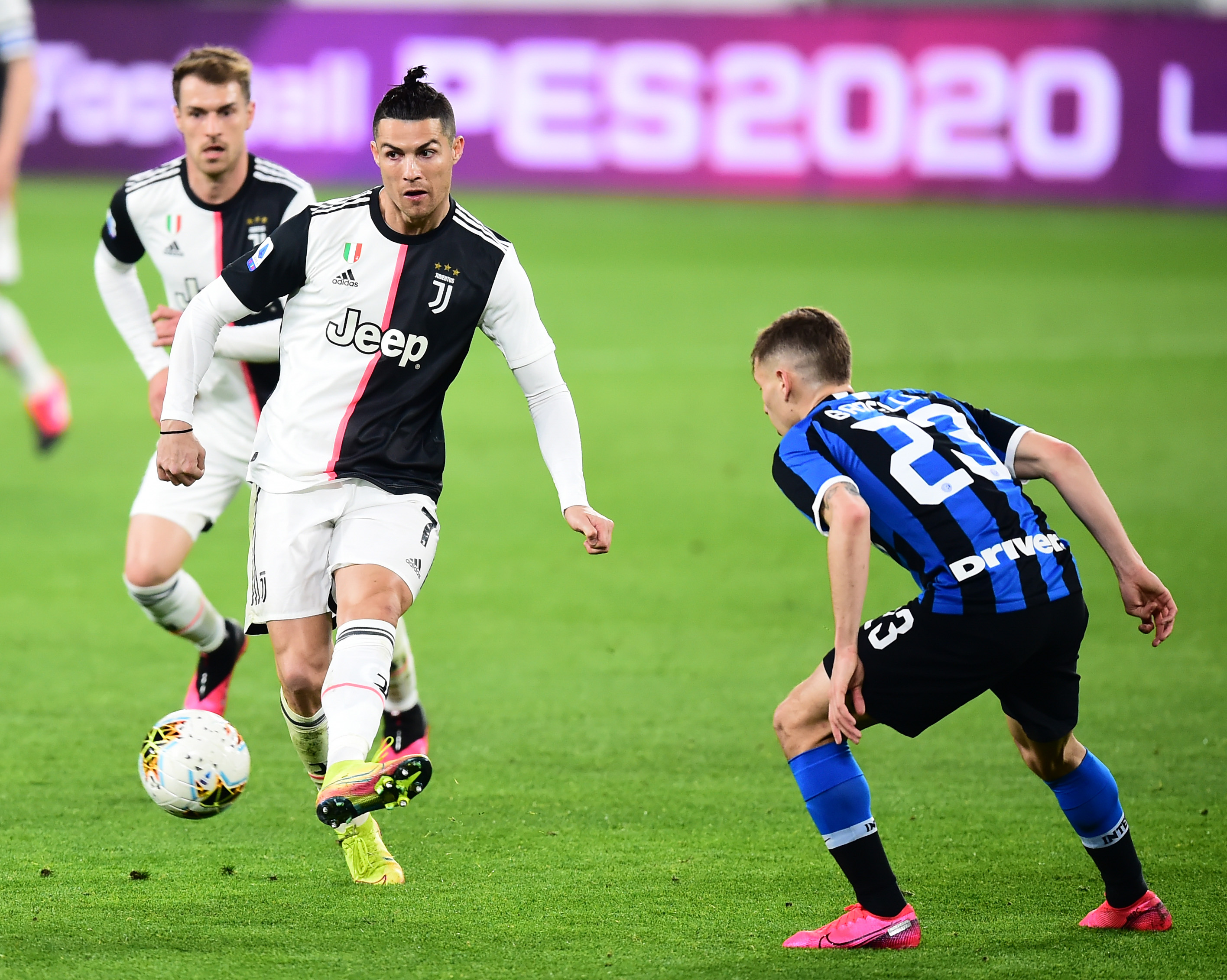 这三点叠加 这三点叠加